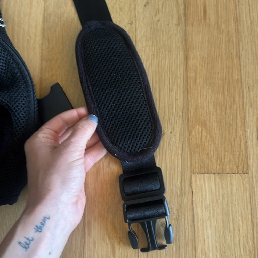 Black Dog Pet Carrier